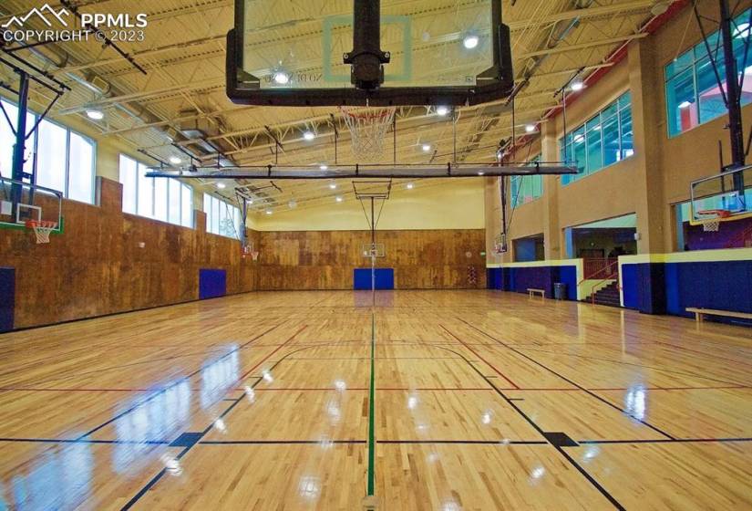 Shoot some hoops and enjoy the exercise facilities at the Meridian Ranch Rec Center