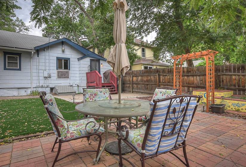 Back patio with outdoor dining area