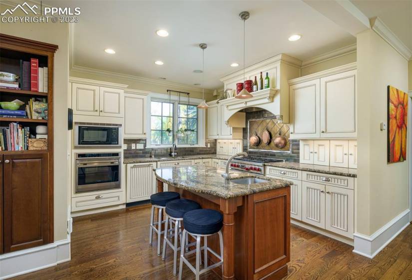 Kitchen island with breakfast bar