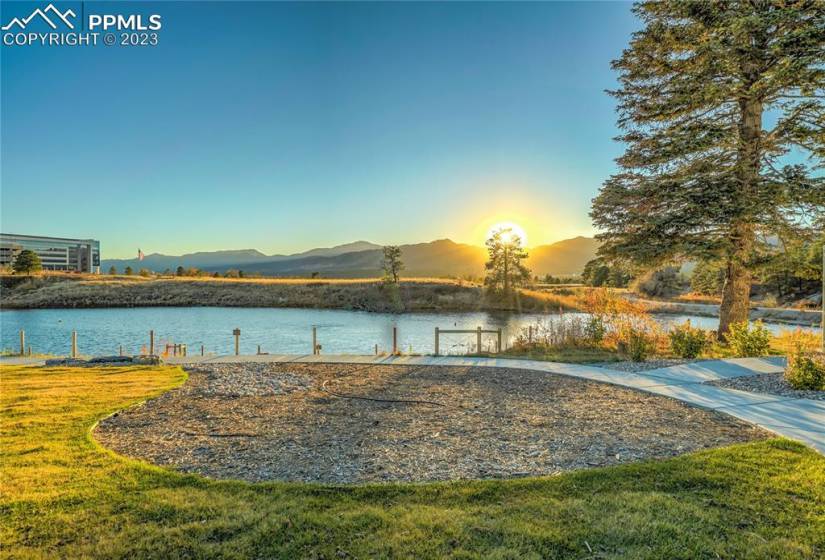 Lake Ann's Beach withBeautiful Century OldPine Trees andMountain Views. ThisResidence only pondfeatures Kayaking,Paddle-boarding +Shore Line Fishing. Thisis the epitome of whyyou call ColoradoHome!
