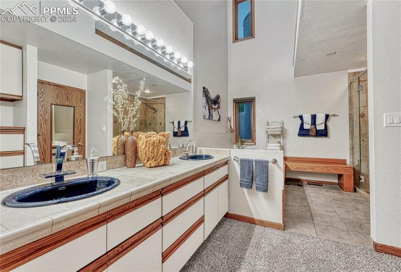Plenty of Counter Space in This Primary Bath
