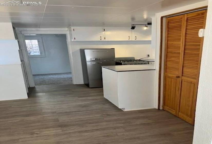 Dining area off kitchen