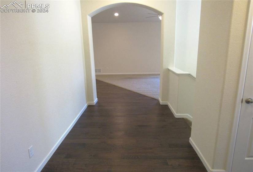6' wide entryway with wood plank flooring throughout walk-way