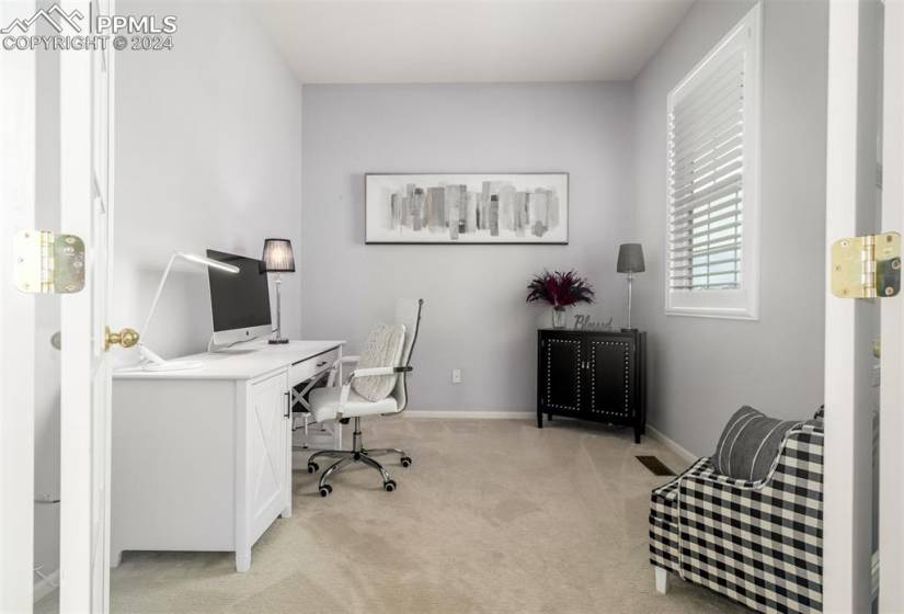 Office space - could be 3rd bedroom