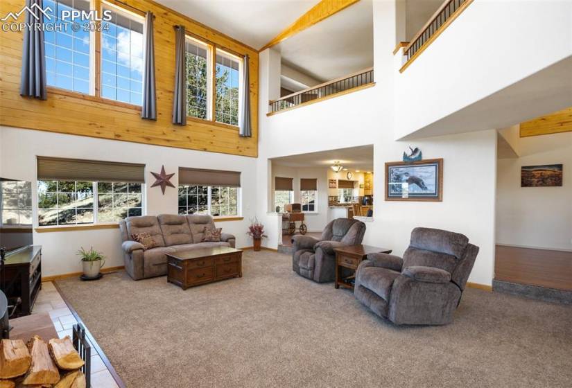 19' ceilings, views and open to the kitchen and dining room all on the main level