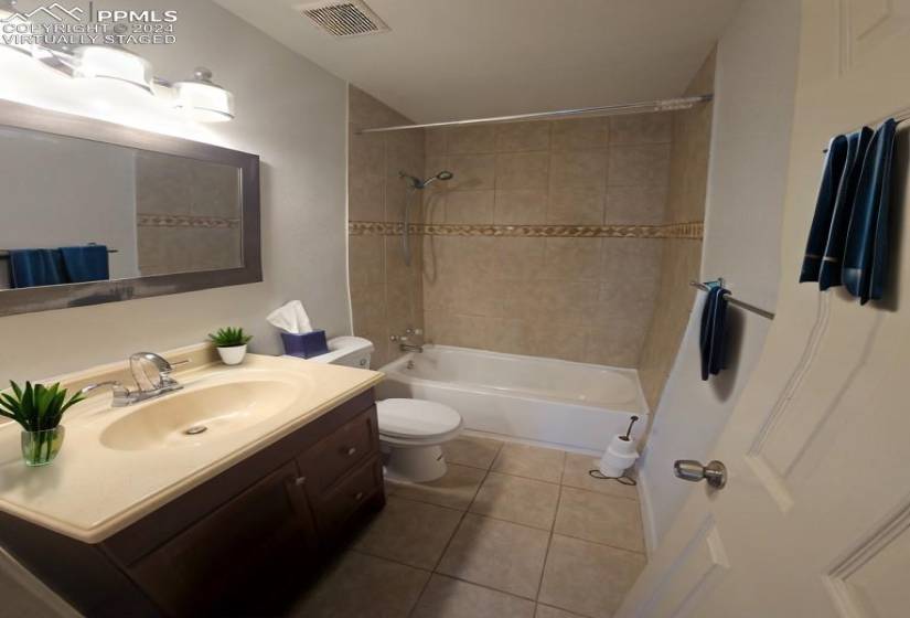 bathroom virtually staged