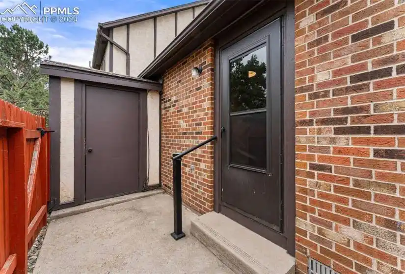 1644 Maitland Court Colorado Springs, Colorado 80919, 2 Bedrooms Bedrooms, ,1 BathroomBathrooms,Residential,For Sale,Maitland,121326